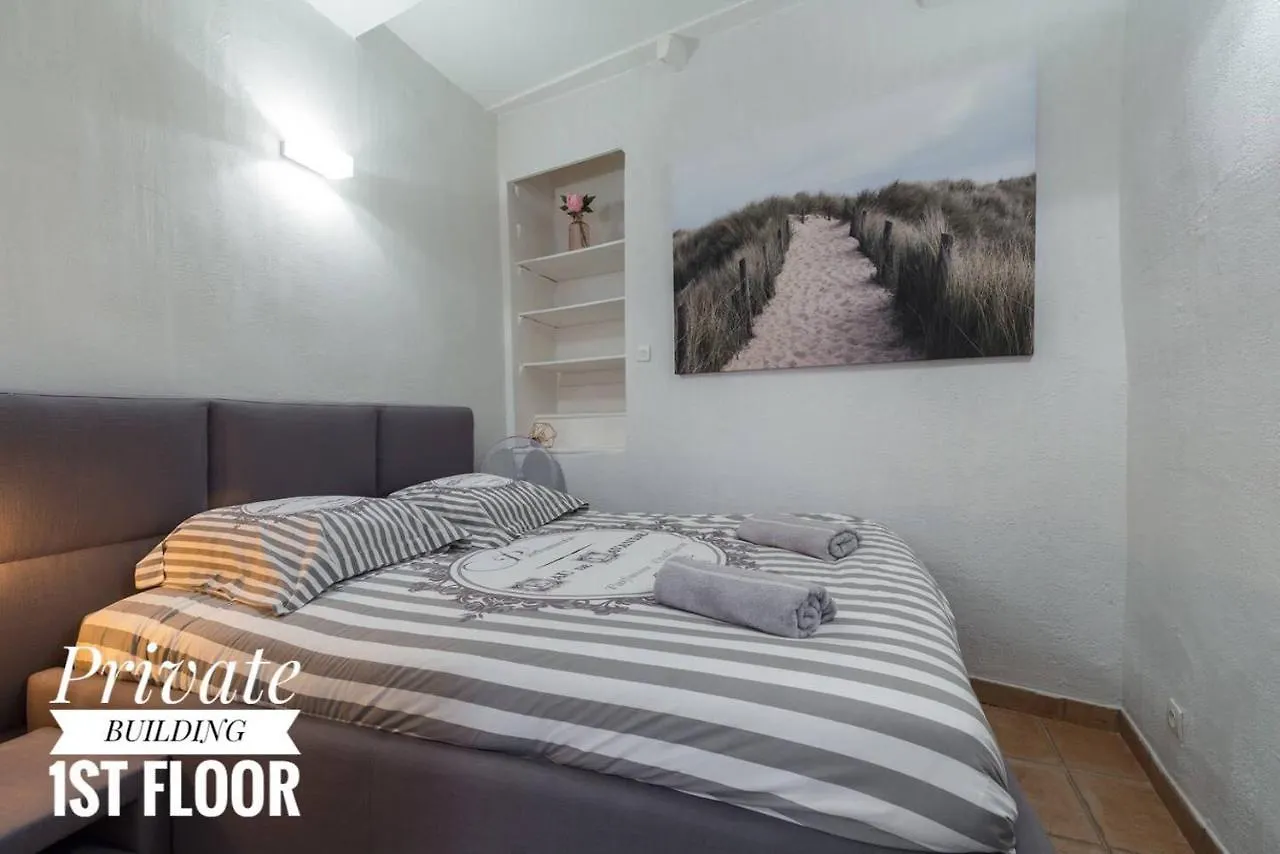 Private Building, 4 Apts, Unique At Nice- Old Town 0*, 尼斯 法国