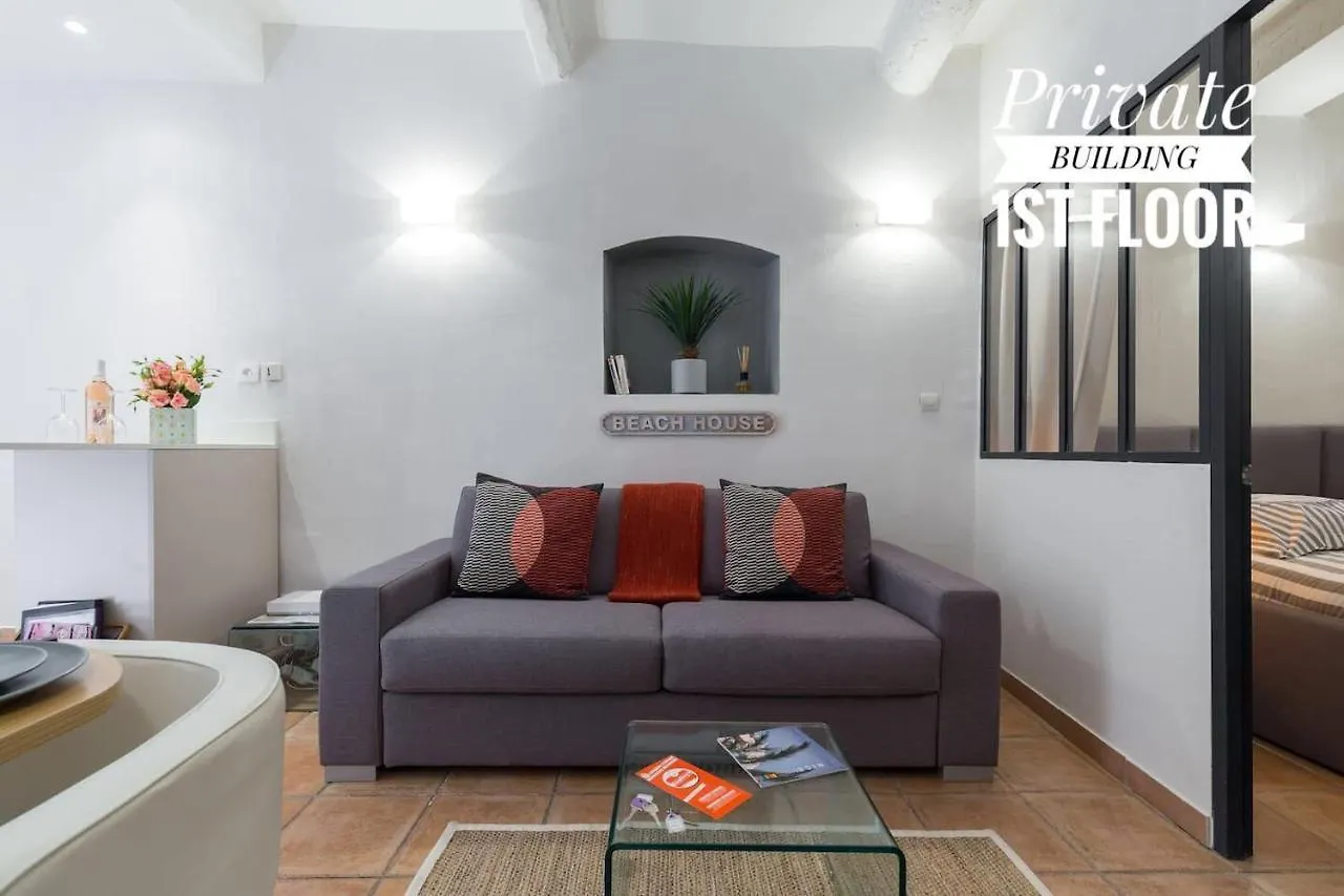 Private Building, 4 Apts, Unique At Nice- Old Town 公寓 尼斯