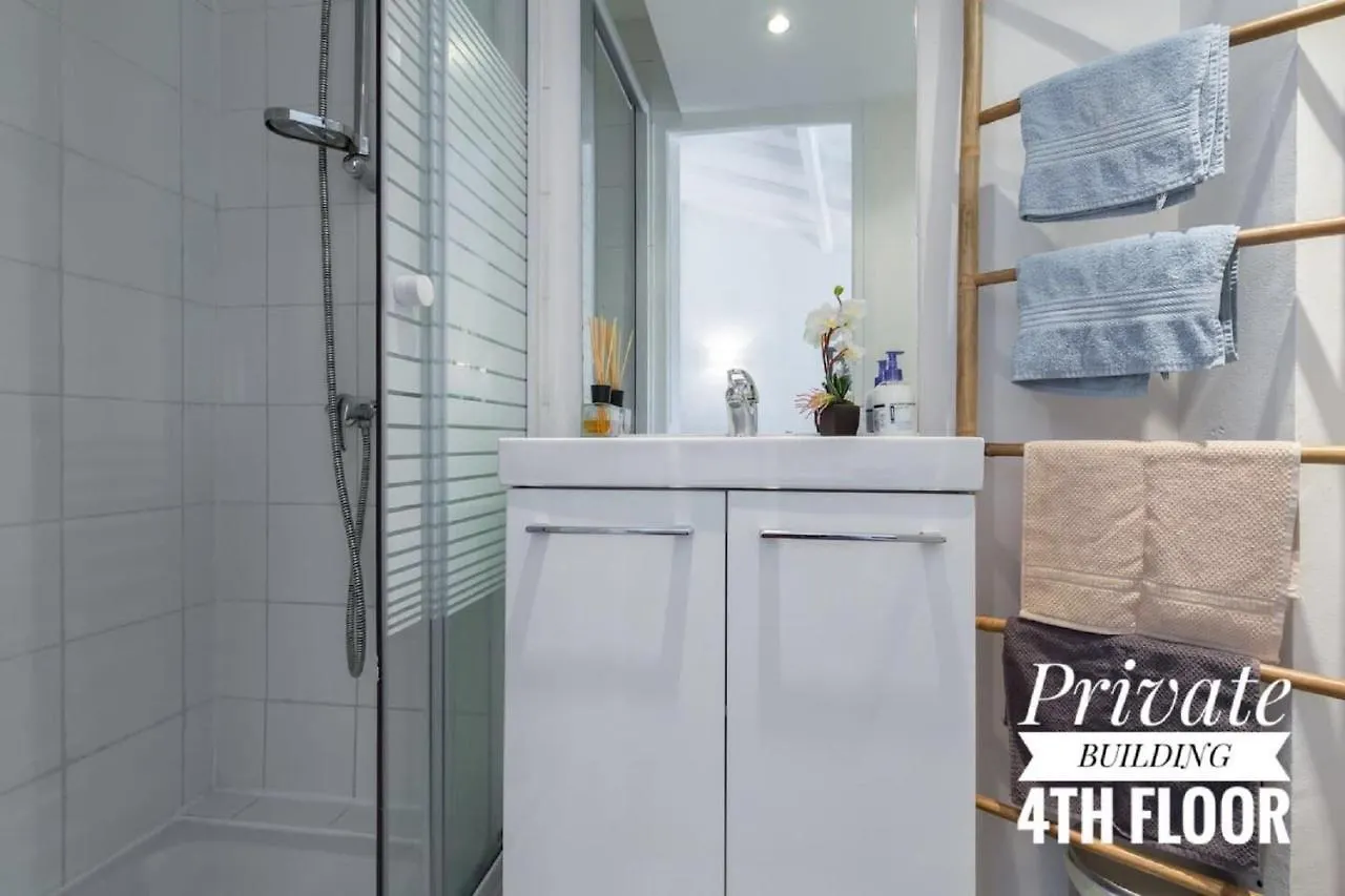Private Building, 4 Apts, Unique At Nice- Old Town 0*, 尼斯
