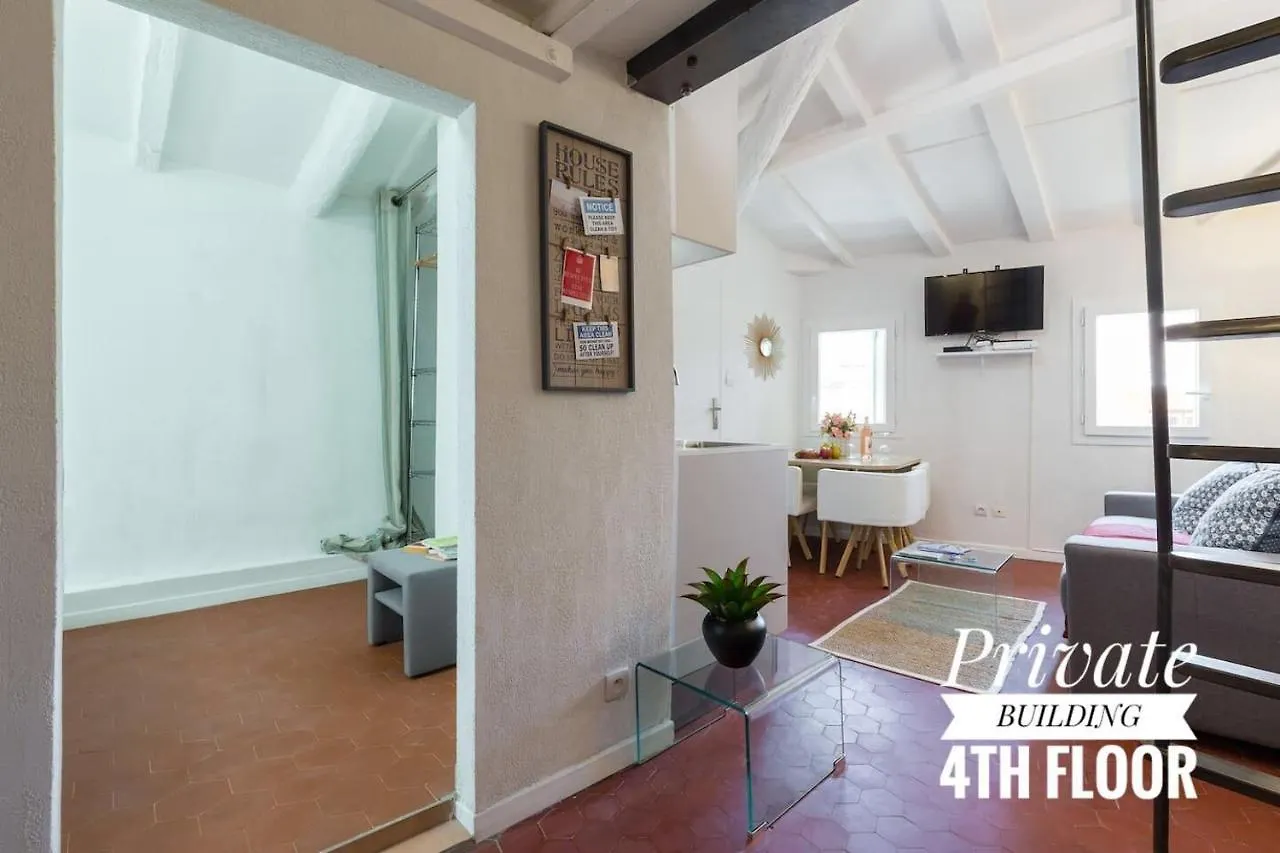 Private Building, 4 Apts, Unique At Nice- Old Town 尼斯