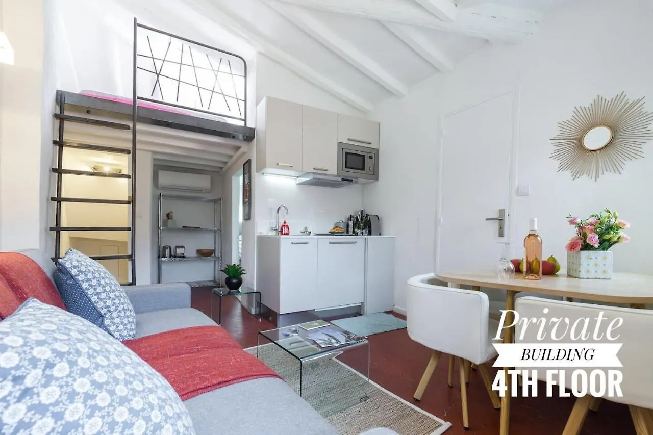 Private Building, 4 Apts, Unique At Nice- Old Town 公寓 尼斯