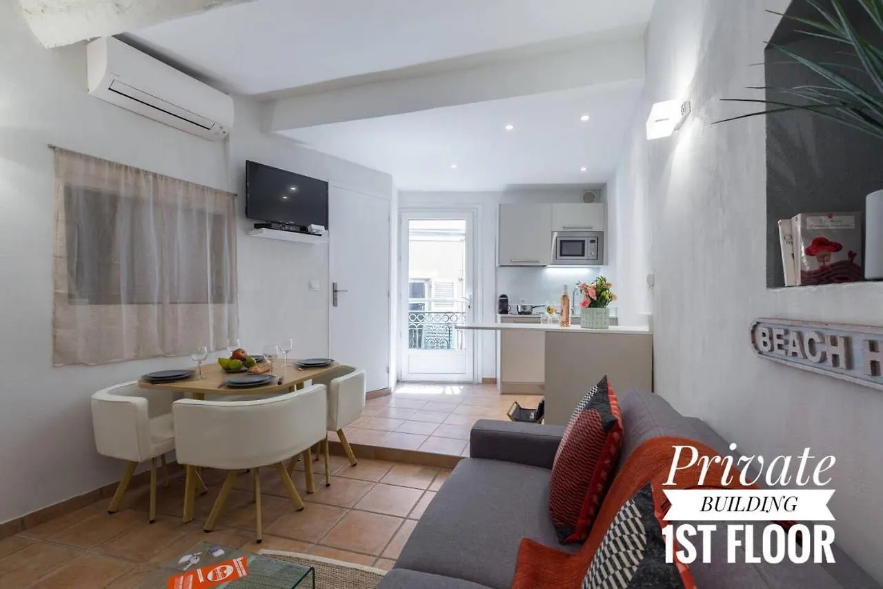 Private Building, 4 Apts, Unique At Nice- Old Town Apartment