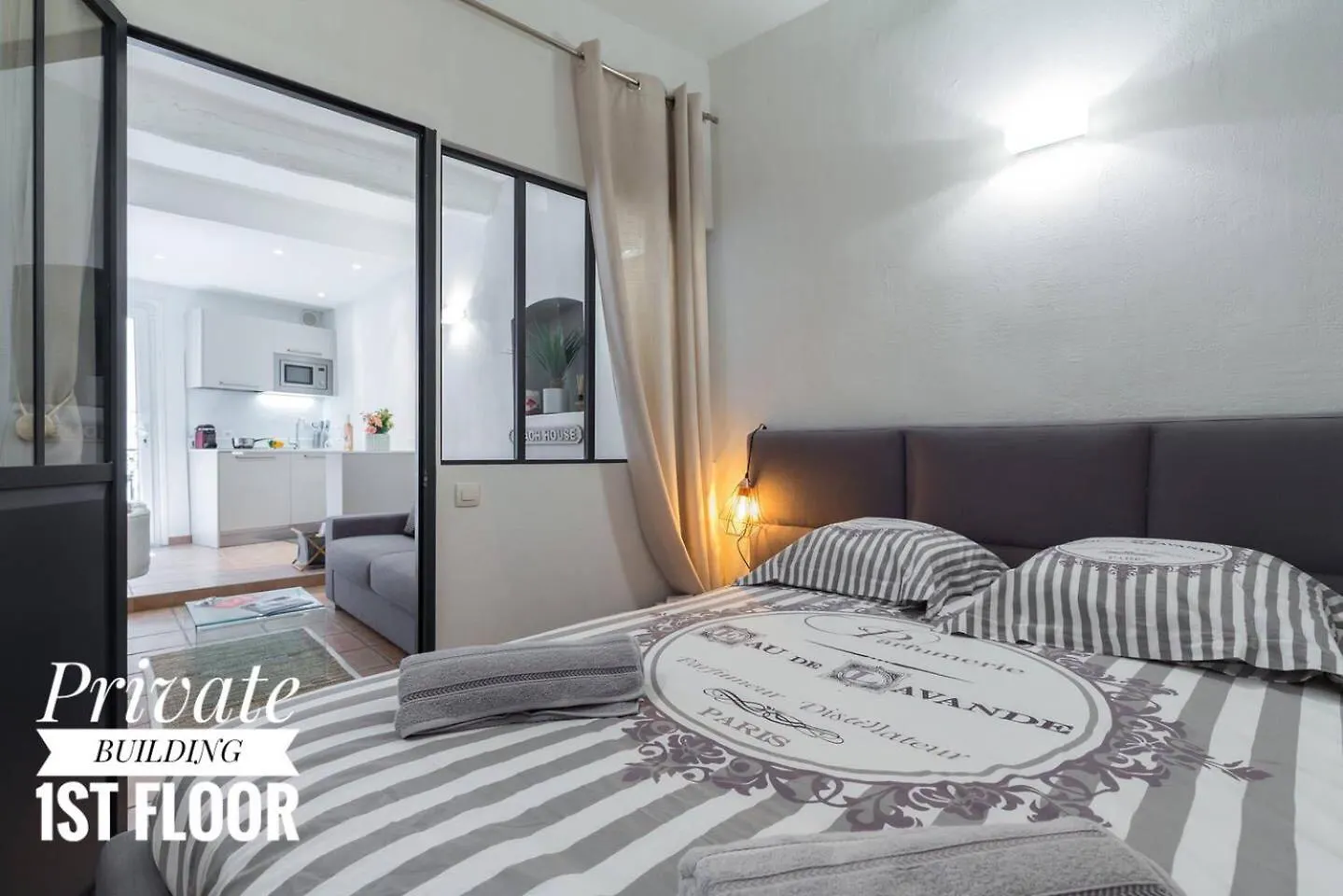 Private Building, 4 Apts, Unique At Nice- Old Town France