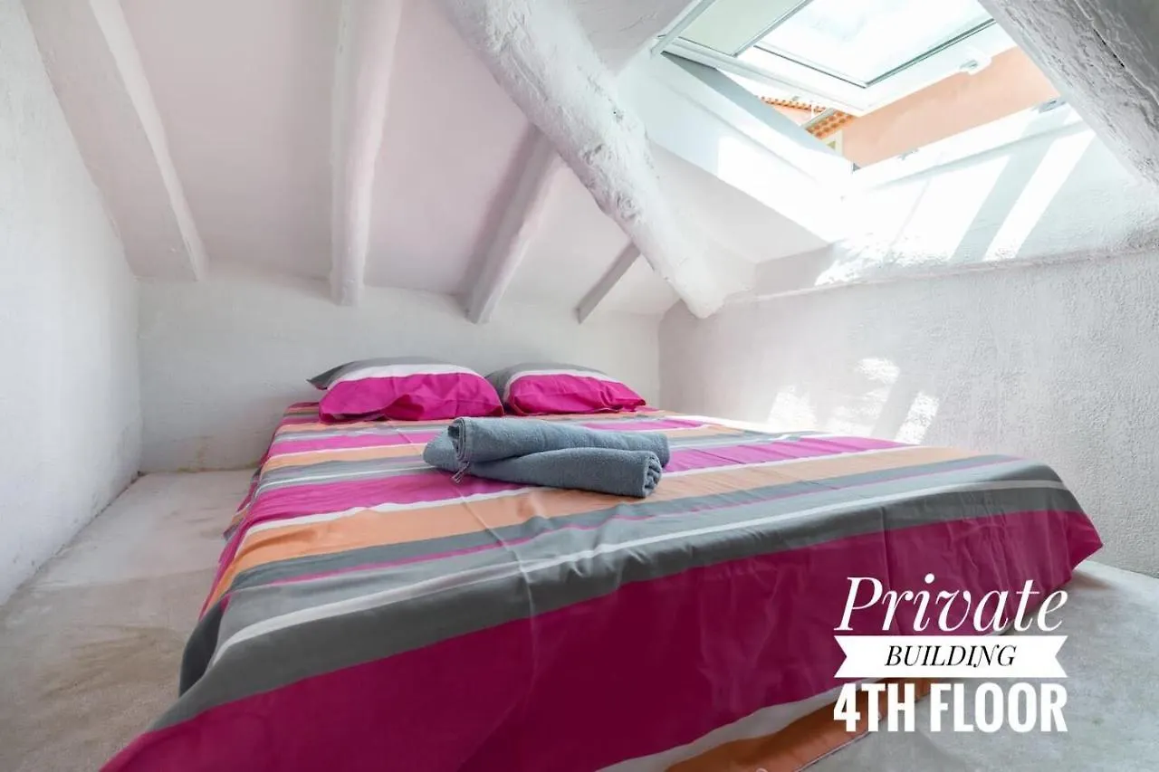 Private Building, 4 Apts, Unique At Nice- Old Town France