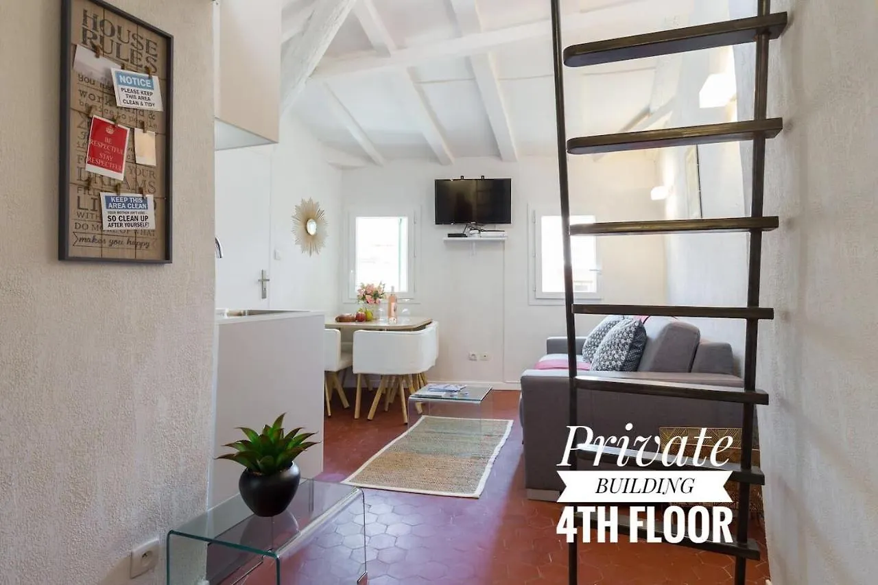 Private Building, 4 Apts, Unique At Nice- Old Town Apartment